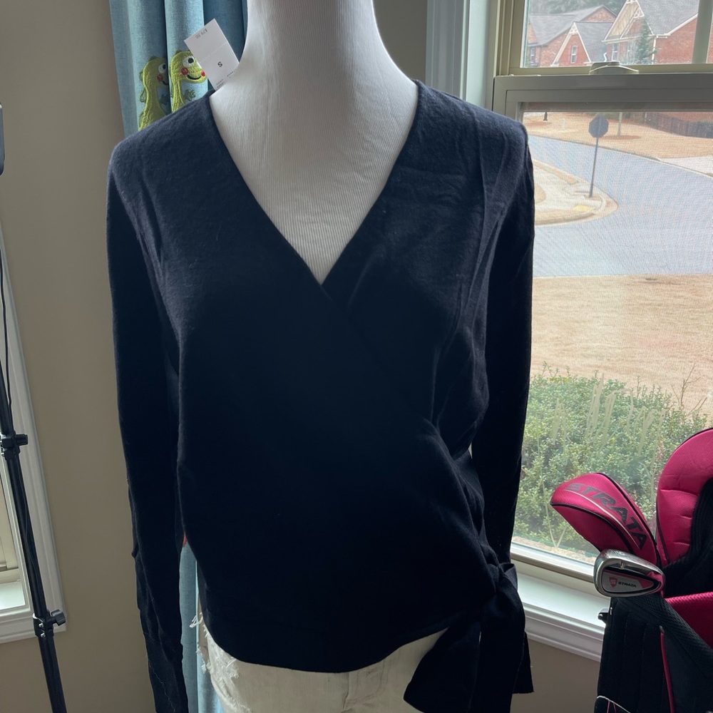 Ann Taylor Merino Wool Solid Sweaters/black/ NWT
